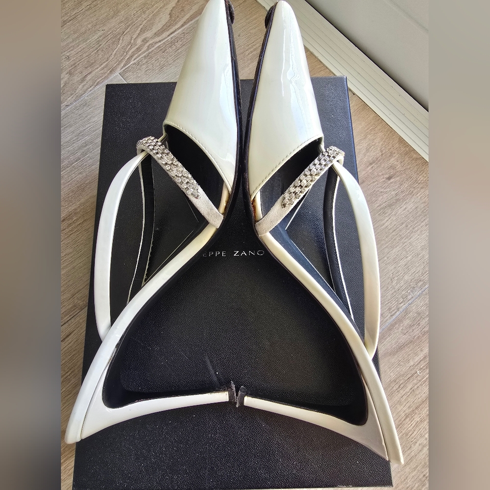 Giuseppe Zanotti Embellished Pointed Toe Mules Size 38 Color Kefir - Picture 5 of 8